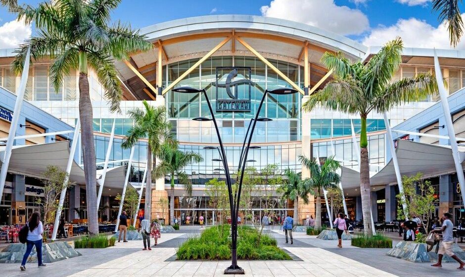 Entrance to the Gateway Theatre of Shopping 