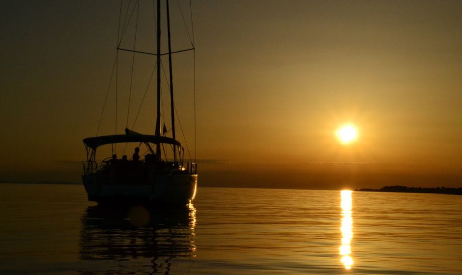 sunset cruise knysna lagoon